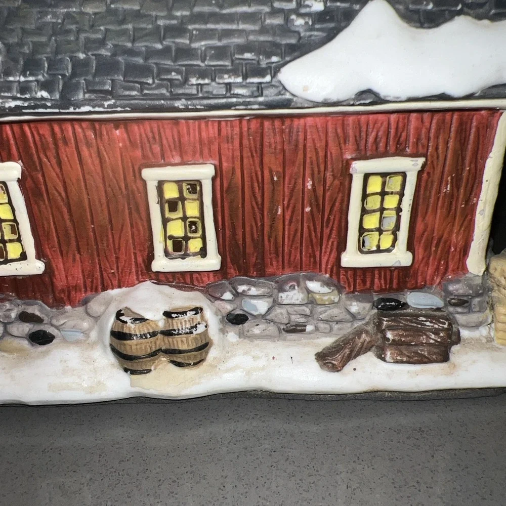 Holiday Time Christmas Village Country Barn Includes Cord Clear Bulb
